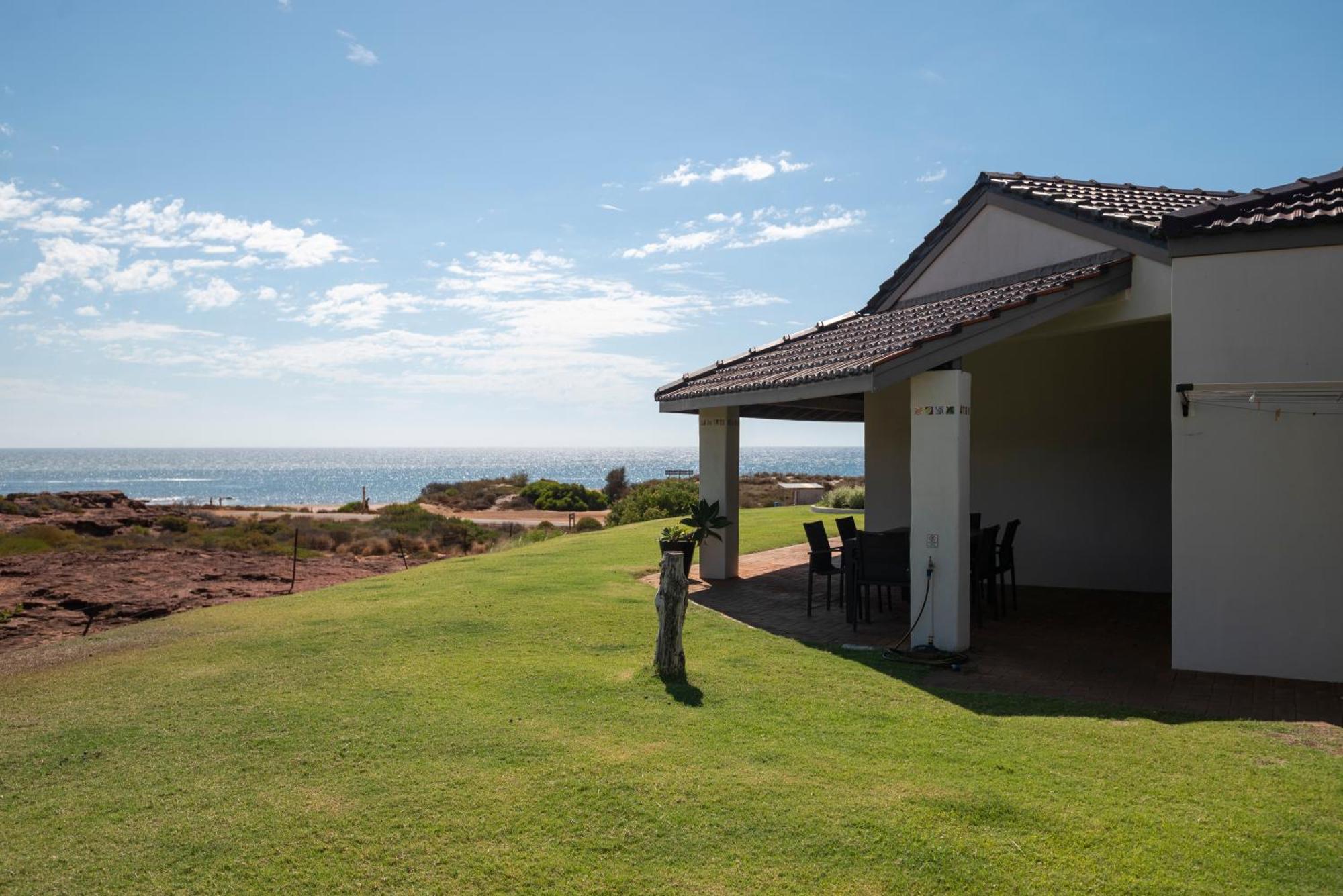 Kalbarri Red Bluff Tourist Park Hotel Exterior foto