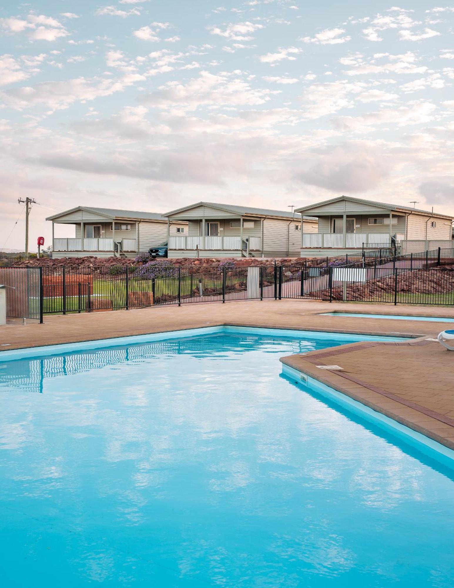 Kalbarri Red Bluff Tourist Park Hotel Exterior foto